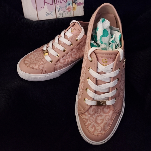 G BY GUESS EMBELLISHED SNEAKERS - Picture 5 of 8